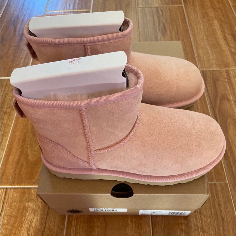 Ugg Australia Classic II mini boot size 7